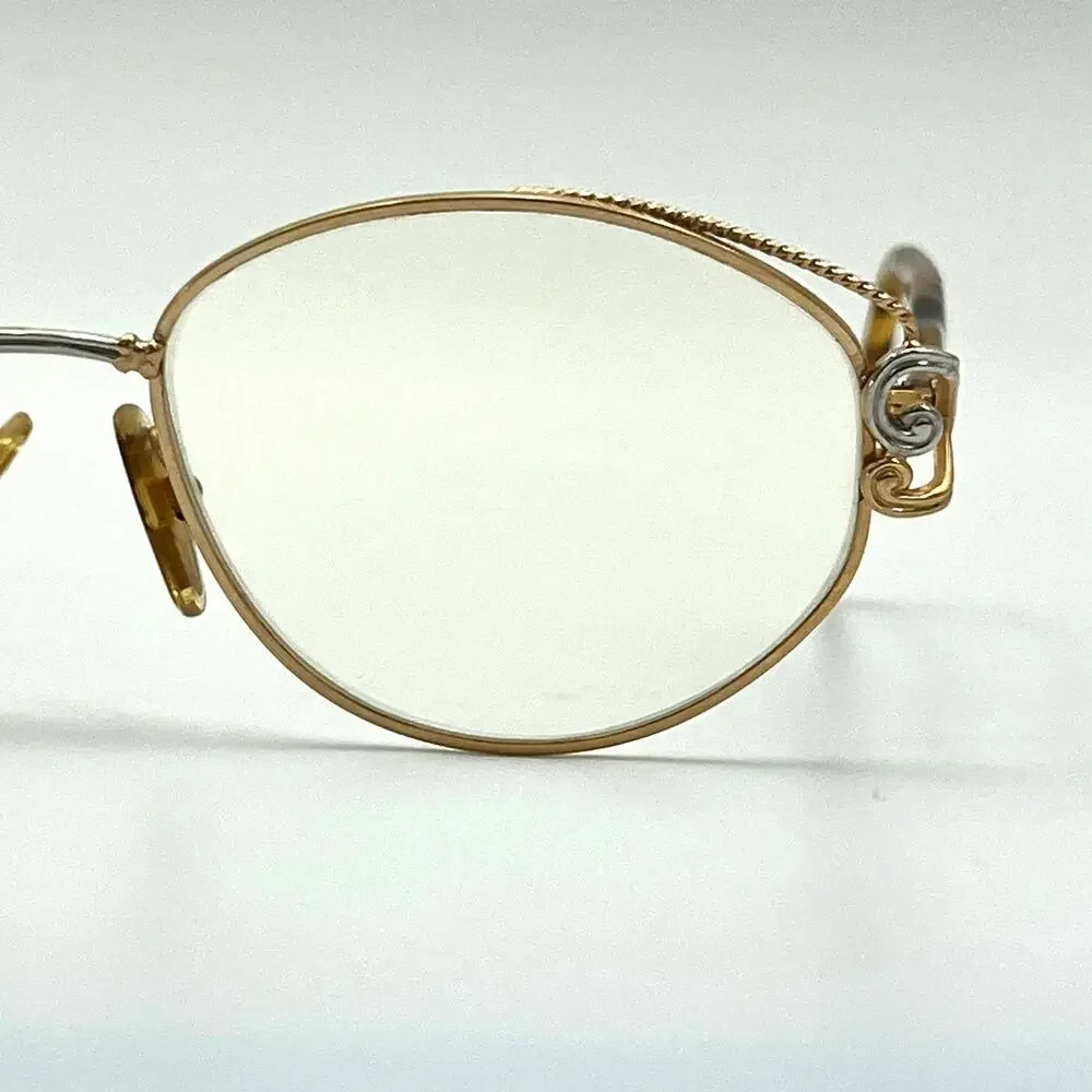 Tura wear vintage lenses